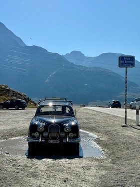 Die Nacht wird noch lang - Alpenbrevet 2025 Die Nacht wird noch lang - Alpenbrevet 2025