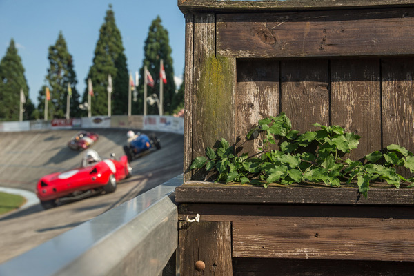 Die Natur hat gegen Autos im Oval nichts einzuwenden, so scheint es - Indianapolis Oerlikon 2018