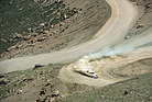 Die Piste ist breit, die Traktion aber eher beschränkt, auch für diesen Mazda RX-7 - Bergrennen Pikes Peak 1985