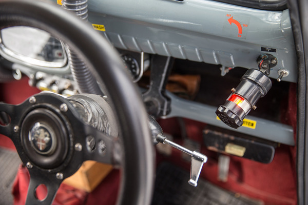 Die Rallye-Lampe zum Kartenlsen im Austin A35 stammt aus einer Spitfire Kampfmaschine - Teichalm Winterclassic 2018