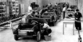 Die Ramses-Fabrik war zur damaligen Zeit noch nicht besonders gross, jedoch gab sie bereits damals vielen Fachkräften einen Arbeitsplatz.