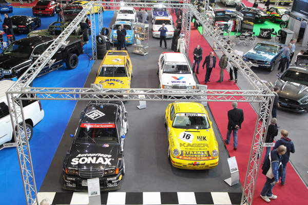 Bild Die Rennfahrzeuge des Roland Asch als Sonderschau - Retro Classics Stuttgart 2017