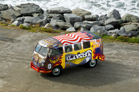 Die Replika vom "magic bus" der frisch restaurierte "light bus"