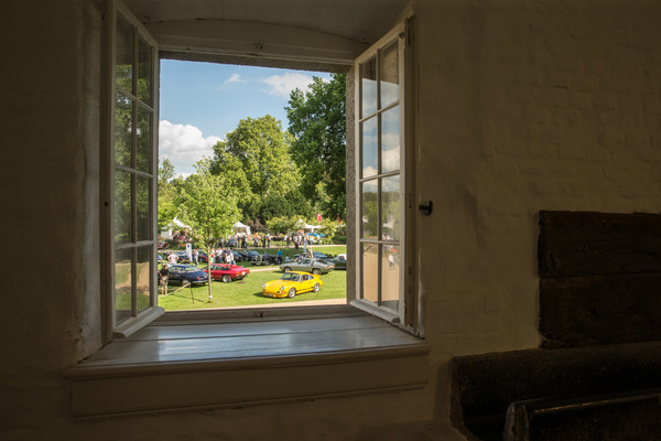 Die Schlossbewohner müssen nun wieder ein ganzes Jahr warten, bis sie diesen Ausblick erneut geniessen können.