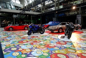 Die Sonderfläche – Sonderausstellung "Big in Japan" in der Autoworld Brüssel