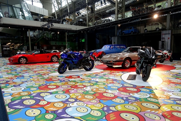 Die Sonderfläche – Sonderausstellung "Big in Japan" in der Autoworld Brüssel