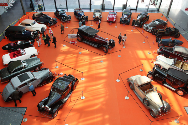 Bild: Die Sonderschau verschwundener französischer Marken - Retro Classics Stuttgart 2014