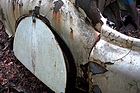 Die "Spats" sind noch vorhanden am Jaguar XK 120 - Autoskulpturenpark Neandertal