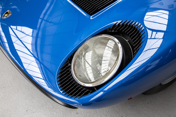 Die Sportwagen-Ikone Lamborghini Miura lockt Gebote über CHF 1 Mio - Versteigerung der Oldtimer Galerie Toffen vom 17. Oktober 2020