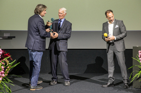 Die Statuette «Beatrice» für den Swiss-Classic-Lifetime-Award-Gewinner Ruedi Wenger – Swiss Classic Awards 2025, Luzern