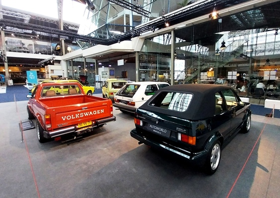 Die Vielfalt des Golf I – Sonderausstellung "50 Years of Golf" in der Autoworld Brüssel