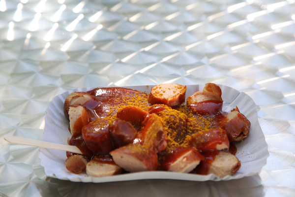 Bild Die Volkswagen-Curry-Wurst mit Teilenummer 199 398 500 A - am 40. Oldtimer-Meeting Baden-Baden 2016