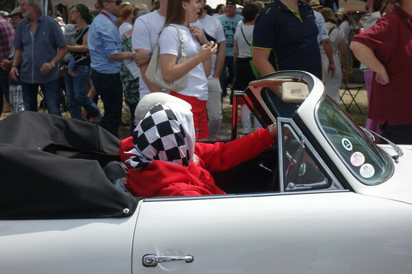 Die Zielflagge immer dabei – Classic Days Düsseldorf 2022