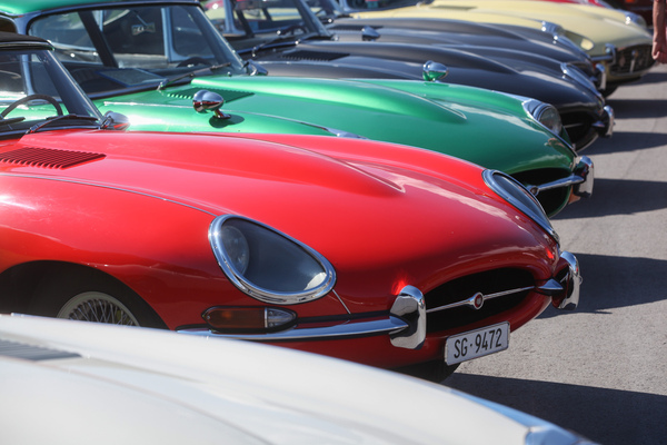 Die farbenfrohe Welt des Jaguar E-Type - British Car Meeting (BCM) Mollis 2022
