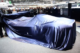 Einzug der Computertechnik in den Salon - Rückblick über 60 Jahre Ausstellungstechnik