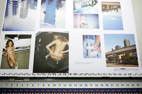 Die frisch gedruckten Seiten müssen noch zugeschnitten werden - Eindrücke zum neuen Buch von Ben Bernschneider: «Return of an American Summer»