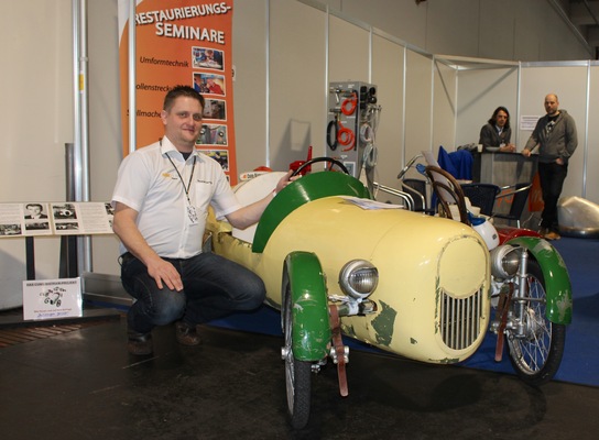 Die fünf „Kinderrennwagen“ aus Hagenbecks Tierpark sollen das nächste Restaurationsprojekt in Hamburgs Autonomen Jugendwerkstätten werden  - Bremen Classic Motorshow 2016