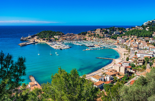 Image: The largest Balearic island as the venue for a week dedicated to the automobile - Icons Mallorca 2024