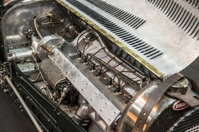 Die magischen acht Zylinder von Bugatti - Rétromobile Paris 2018