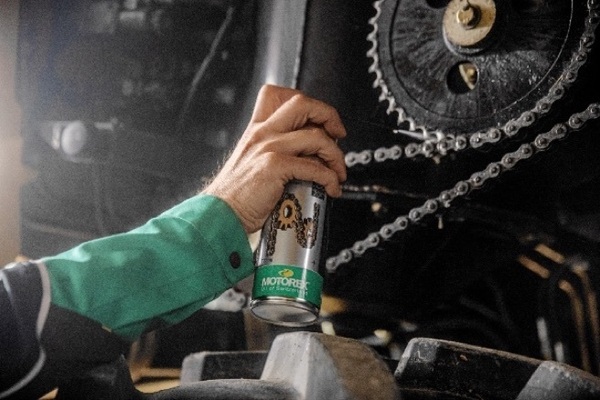 Bild: Die neue Kollektion Arbeitskleidung von Motorex ist Hightech zum Anziehen