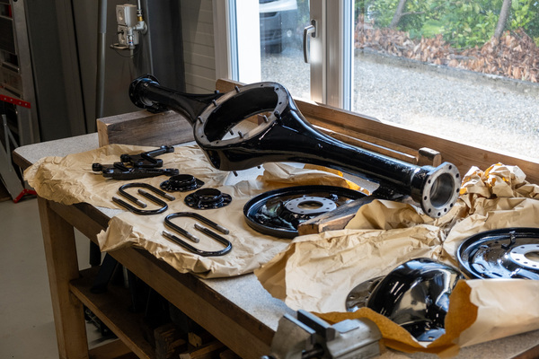 Die restaurierte Hinterachse des Packard ist bereit zum Einbau – 8. Autos von Dazumal 2023