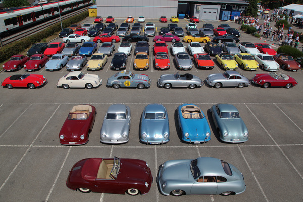 Bild Die versammelten 70 (71) Ikonen von 1948 bis 2018 - Porsche Classic Day 2018 in Schinznach-Bad