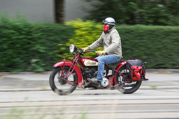 Bild Diese wunderschöne Indian kommt zur Mittagszeit an - Albisgütli Classics - Cars & Bikes August 2021