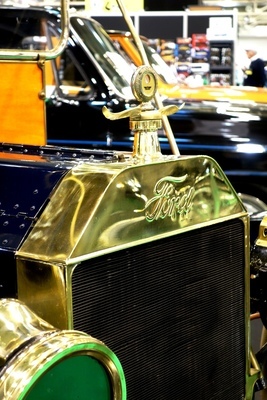 Diesen schönen Kühlergrill (und natürlich auch den Rest des Fahrzeuges) konnte man an der Essen Motor Show 2019 bewundern.