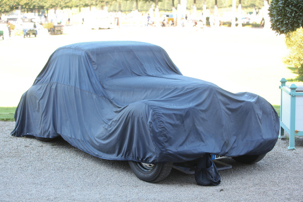 Dieser BMW 328 (?) wurde den ganzen Samstag nie abgedeckt - Classic-Gala Schwetzingen 2021
