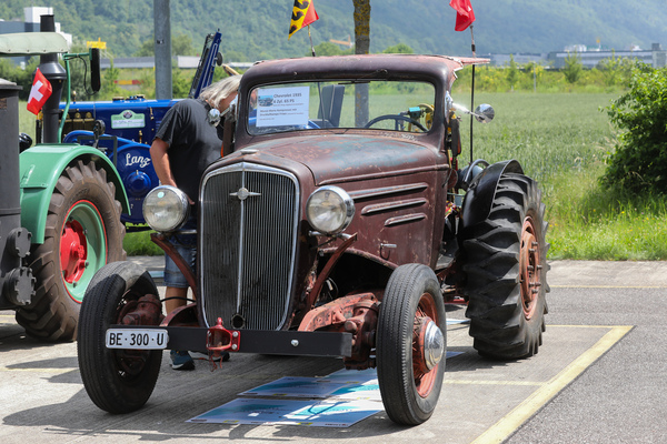 Dieser Chevrolet von 1935 mit Sechszylindermotor wurde nach dem Krieg zum Autotraktor umgebaut - Old Wheels Biel-Bienne 2025