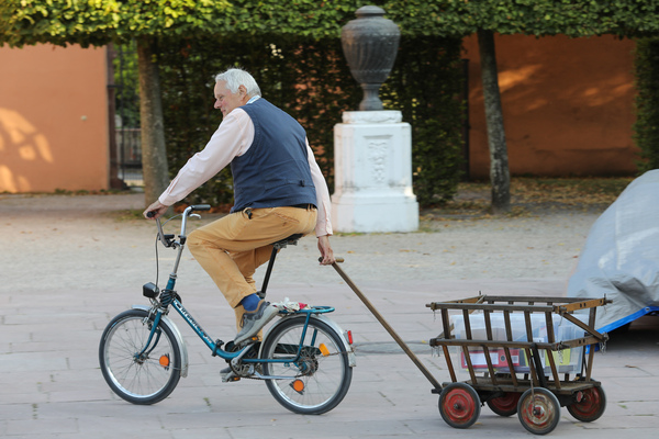 Dieser Leiterwagen leistet seit Jahrzehnten bei der Classic-Gala gute Dienste - 20. ASC Classic-Gala Schwetzingen 2024