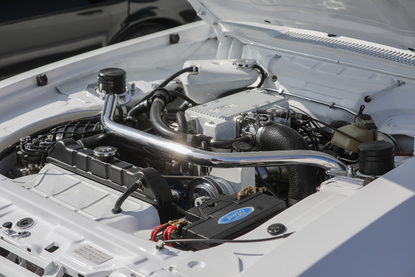 Dieser Motorraum eines Ford Capri ist sauberer als manches Interieur – Albisgütli Classic Cars & Bikes Oktober 2023