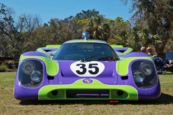 Bild Dieser Porsche 917 K mutet nicht zuletzt wegen seiner originalgetreu wirkenden, nach Baujahr 1971 riechenden Psychedelic-Lackierung echt an – ist es aber nicht; vielmehr handelt es sich...