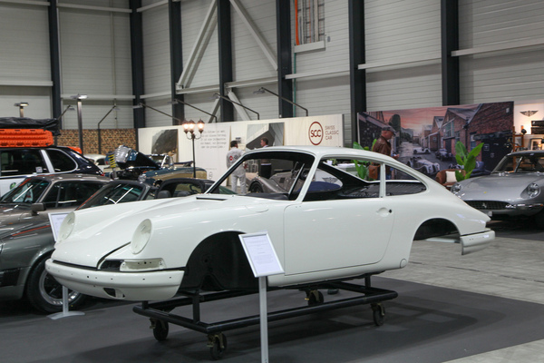 Bild Dieser frühe Porsche 901 befindet sich inmitten einer umfangreichen Restaurierung - gezeigt von Porsche Classics Zürich - Swiss Classic World Luzern 2021