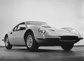 Dino 206 GT (1968) - Vorderansicht eines frühen Dinos