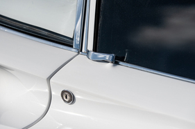 Winzige Türgriffe vom Ferrari 365 GTB/4