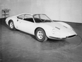 Dino 206 GT PF (1966) - die Karosserieform änderte sich vom Prototypen zur Serienfertigung noch