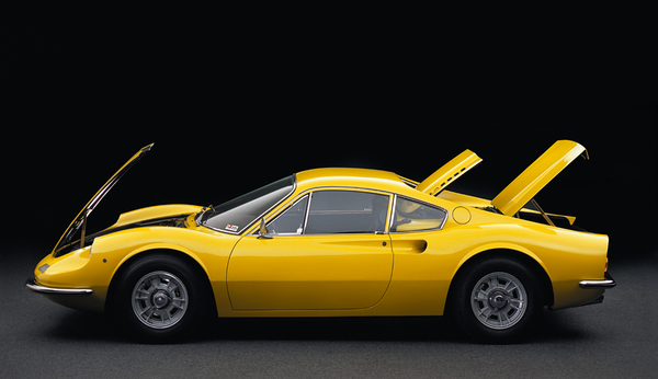 Bild Dino 246 GT (1969) - im Buch "The Ferrari Book - Passion for Design"