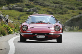 Dino 246 GT (1971) - bei der Überquerung des Flüelapasses an der Passione Engadina 2019