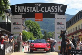 Dino 246 GT (1972) - an der Ennstal Classic 2011 (EP4 222)