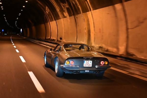 Dino 246 GT (1972) auf Reisen nach Bergamo 2024
