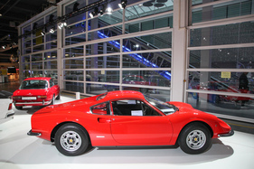 Dino 246 GT (1972) - auf dem Stand von House of Cars - Auto Zürich 2021