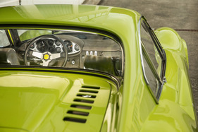 Dino 246 GT (1972) - die gebogene Heckscheibe