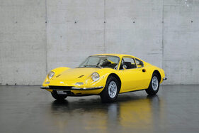 Dino 246 GT L-Serie (1970) - als Lot 105 an der Humer und Granner Classic Expo Salzburg Versteigerung 2024