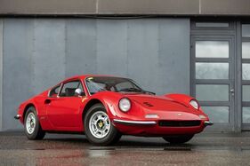 Dino 246 GT Série M (1971) - als Lot 118 angeboten an der Artcurial Rétromobile Paris Versteigerung am 2. Februar 2024