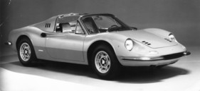 Dino 246 GTS (1973) - 30 kg schwerer als das Coupé