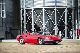 Dino 246 GTS (1974) - als Lot 117 an der Bonhams Versteigerung am Goodwood Members Meeting vom 29. März 2020