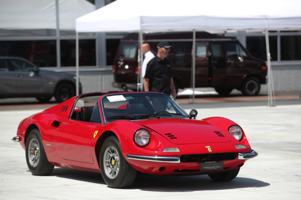 Dino 246 GTS (1974) - als Lot 41 an der Versteigerung der Oldtimer Galerie auf dem Dolder am 16. Juni 2018