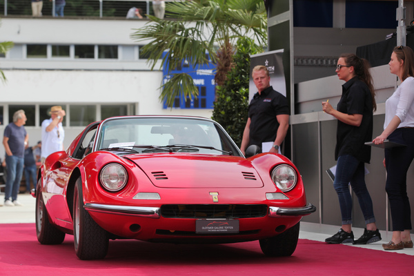Dino 246 GTS (1974) - als Lot 41 an der Versteigerung der Oldtimer Galerie auf dem Dolder am 16. Juni 2018