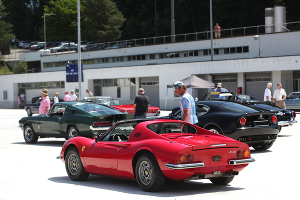 Dino 246 GTS (1974) - als Lot 41 an der Versteigerung der Oldtimer Galerie auf dem Dolder am 16. Juni 2018